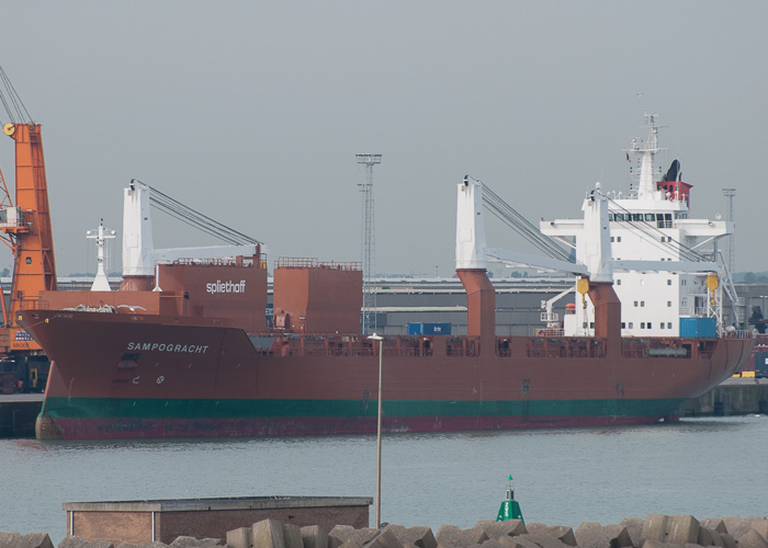 Photograph of the vessel  Sampogracht pictured at Zeebrugge on 19th July 2014