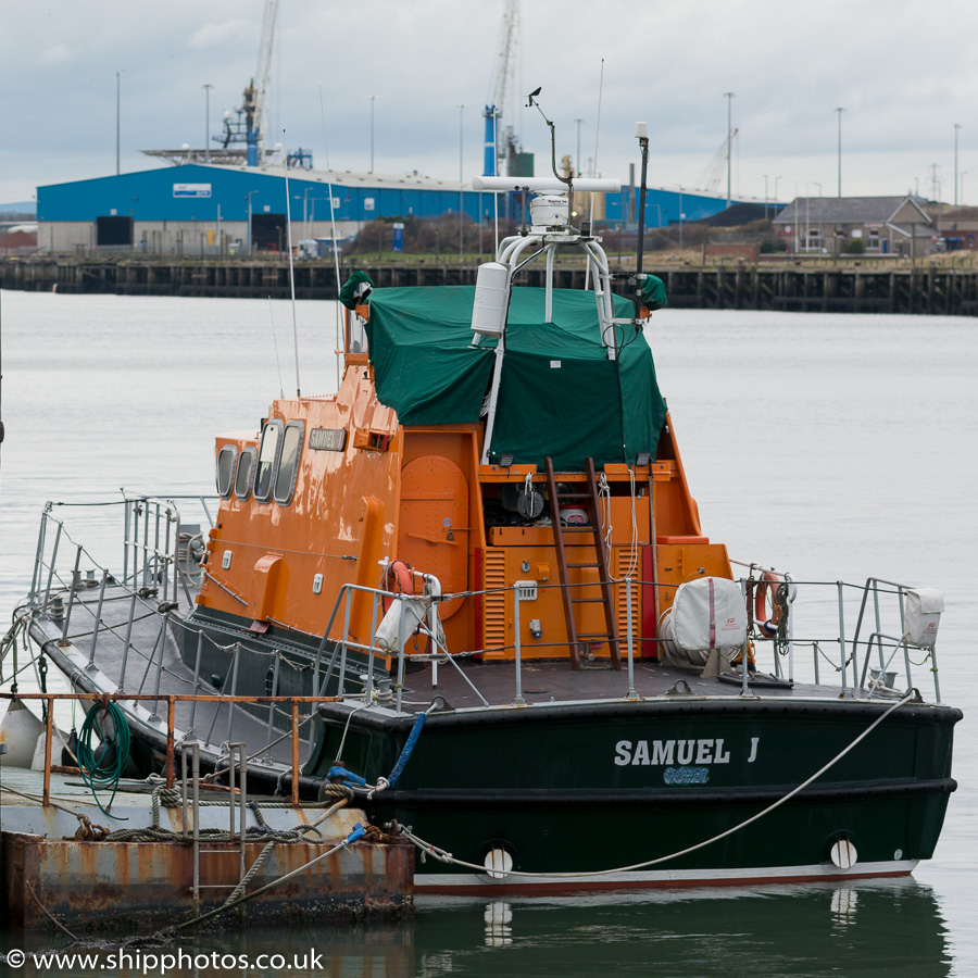 Photograph of the vessel  Samuel J pictured at Blyth on 9th December 2016
