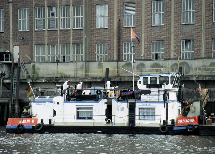 Photograph of the vessel  SCH 2364 pictured at Hamburg on 9th June 1997