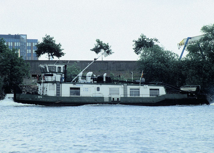 Photograph of the vessel  SCH 2514 pictured in Hamburg on 9th June 1997