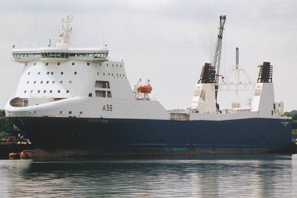 Photograph of the vessel RFA Sea Centurion pictured at Marchwood Military Port on 22nd May 1999