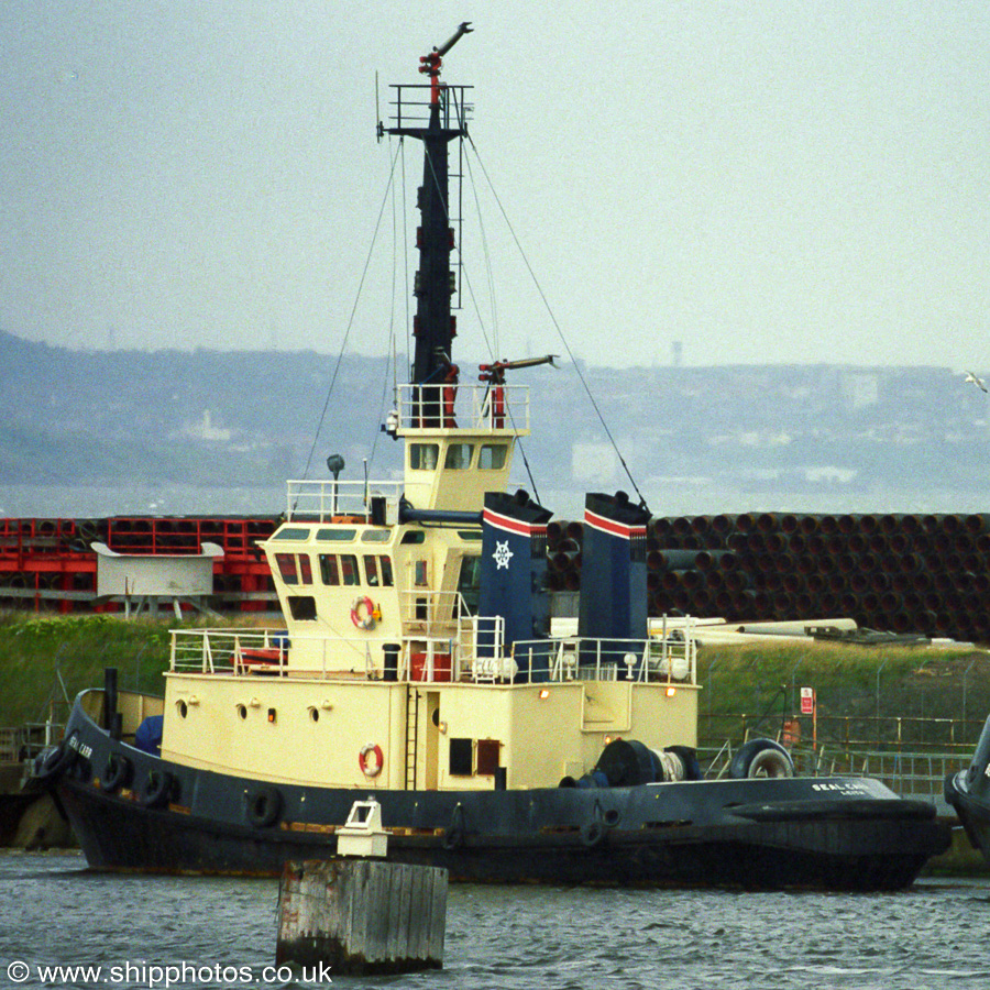 Photograph of the vessel  Seal Carr pictured at Leith on 12th May 2003
