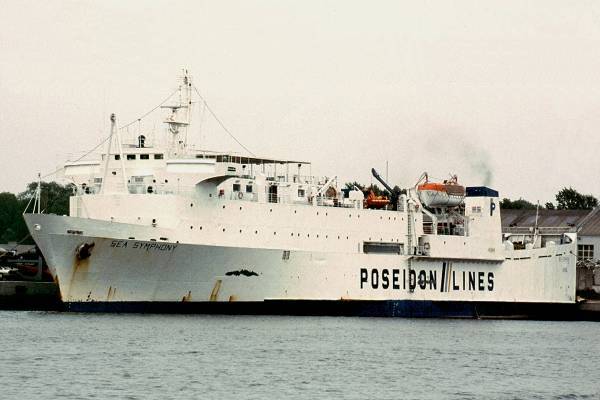Photograph of the vessel  Sea Symphony pictured in Lübeck on 27th May 2001