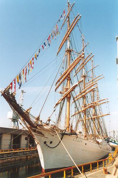 Photograph of the vessel  Sedov pictured in Portsmouth on 24th August 2001
