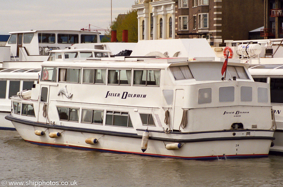 Photograph of the vessel  Silver Dolphin pictured at Wapping on 22nd April 2002