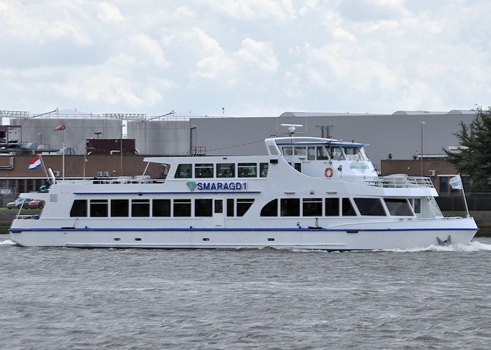 Photograph of the vessel  Smaragd1 pictured passing Vlaardingen on 24th June 2011
