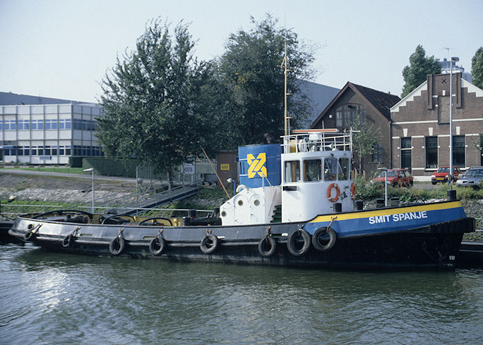 Photograph of the vessel  Smit Spanje pictured in Koningin Wilhelminahaven, Rotterdam on 27th September 1992