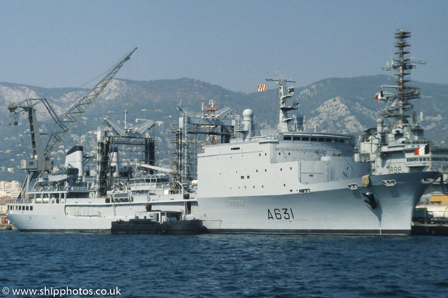 Photograph of the vessel FS Somme pictured at Toulon on 15th August 1989