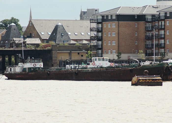 Photograph of the vessel  Stefan Scott pictured at Gravesend on 10th August 2006
