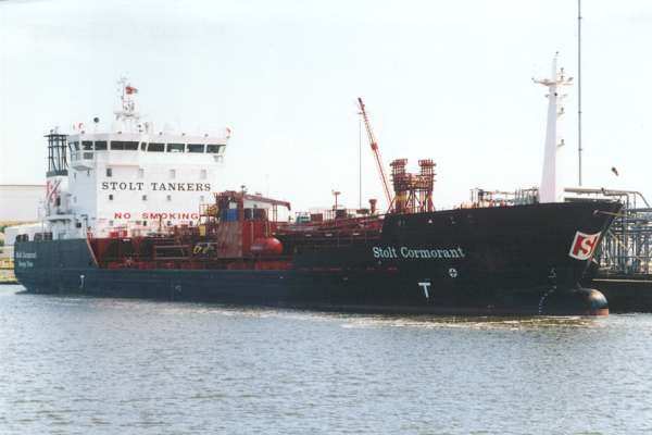 Photograph of the vessel  Stolt Cormorant pictured at Stanlow on 5th August 2000