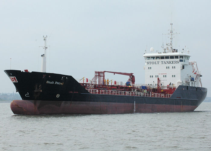 Photograph of the vessel  Stolt Petrel pictured on the River Mersey on 27th June 2009
