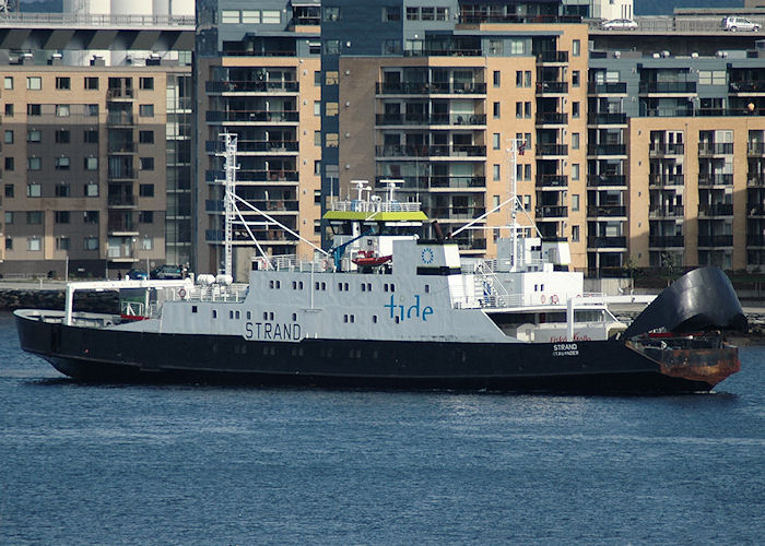 Photograph of the vessel  Strand pictured approaching Stavanger on 5th May 2008