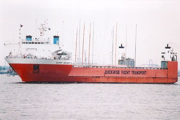 Photograph of the vessel  Super Servant 3 pictured departing Southampton on 29th August 2001