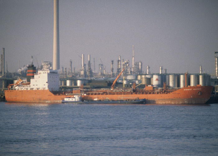 Photograph of the vessel  Synnove Knutsen pictured in 1e Petroleumhaven, Rotterdam on 15th April 1996
