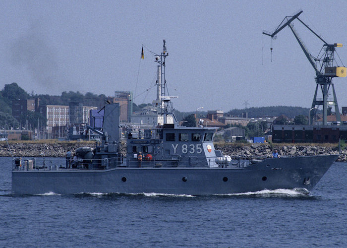 Photograph of the vessel FGS Todendorf pictured on Kieler Förde on 22nd August 1995