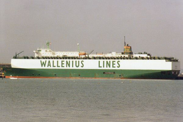 Photograph of the vessel  Tosca pictured in Southampton on 17th April 1999