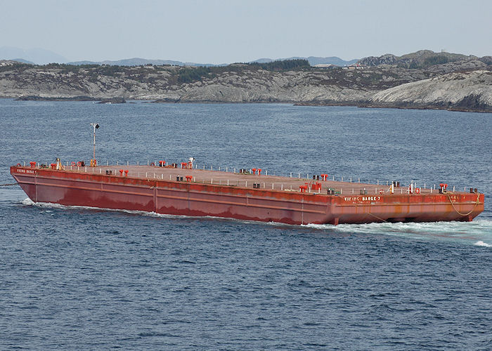 Photograph of the vessel  Viking Barge 7 pictured under tow near Haugesund on 5th May 2008