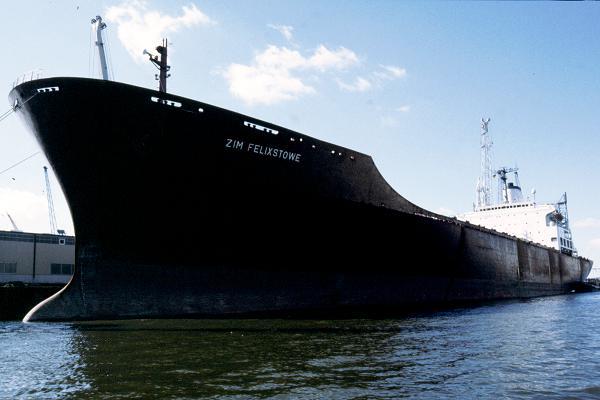 Photograph of the vessel  Zim Felixstowe pictured in Hamburg on 20th March 2001