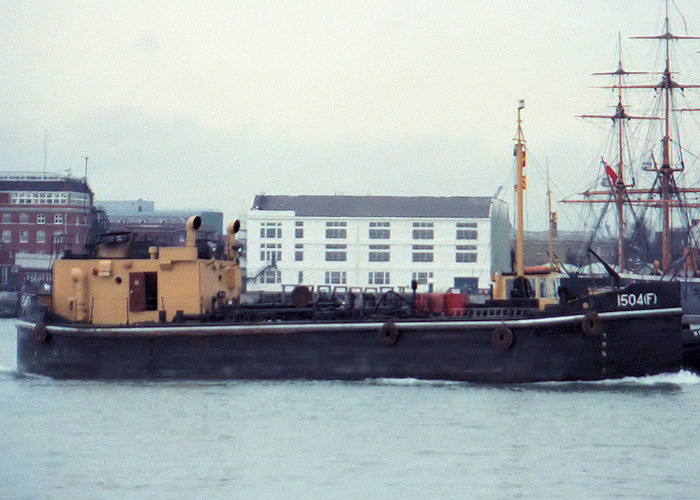 RMAS 1504(F) pictured under tow in Portsmouth Harbour on 18th December 1987
