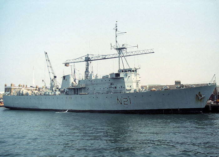 Abdiel pictured in Portsmouth Naval Base on 14th May 1988
