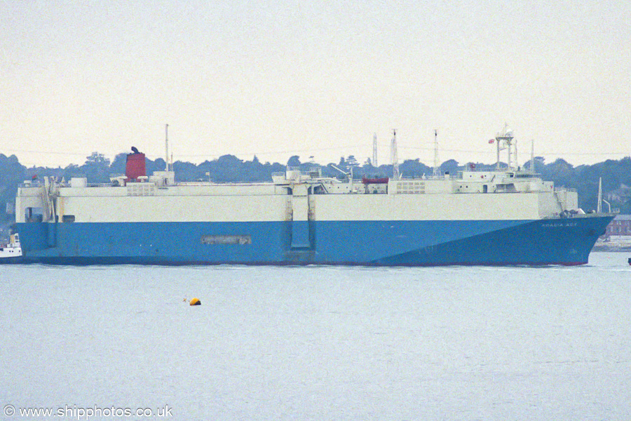  Acacia Ace pictured arriving in Southampton on 24th September 2001