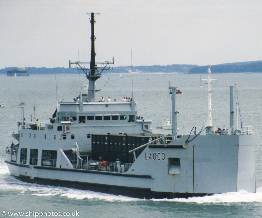 HMAV Arakan pictured approaching Portsmouth Harbour on 30th July 1989