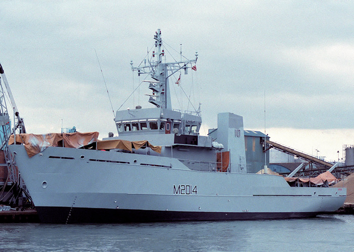 Photograph of the vessel HMS Arun pictured at Poole on 23rd February 1988