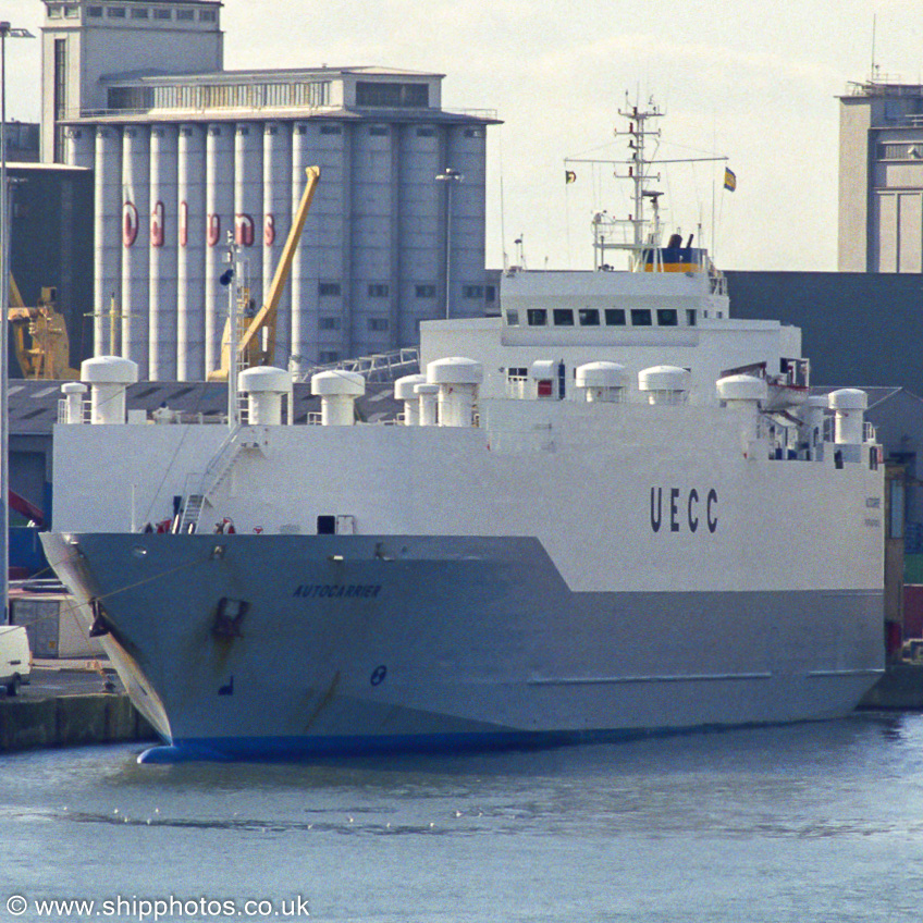  Autocarrier pictured at Dublin on 15th August 2002