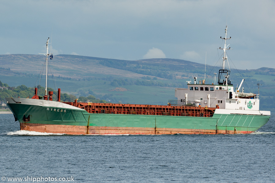  Ayress pictured arriving in Holy Loch on 20th May 2016