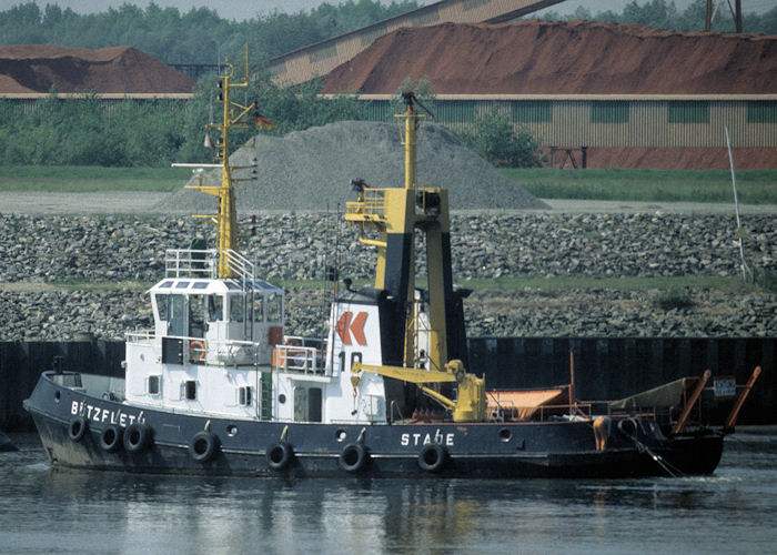 Photograph of the vessel  Bützfleth pictured at Stade on 5th June 1997