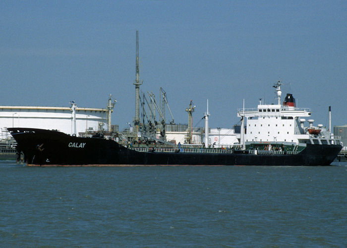 Photograph of the vessel  Calay pictured at Coryton on 16th May 1998