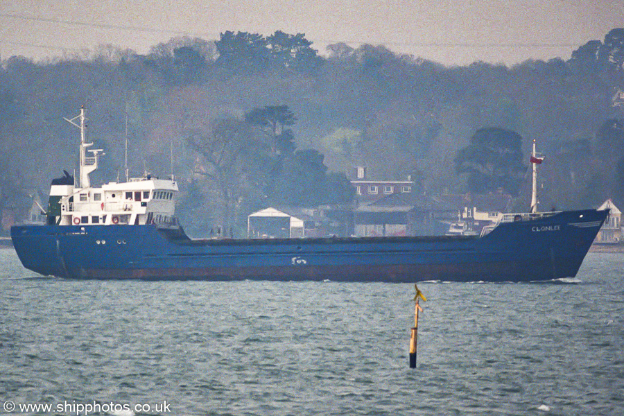 Photograph of the vessel  Clonlee pictured arriving at Southampton on 13th April 2003