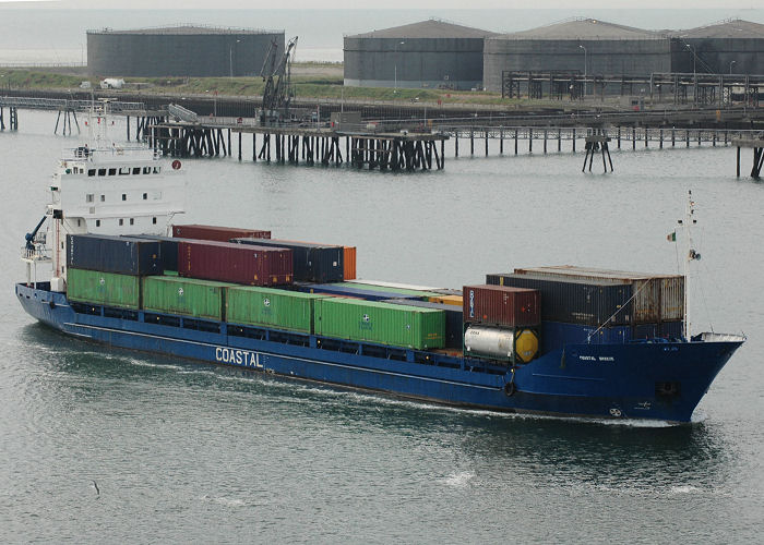 Photograph of the vessel  Coastal Breeze pictured arriving at Dublin on 16th June 2006