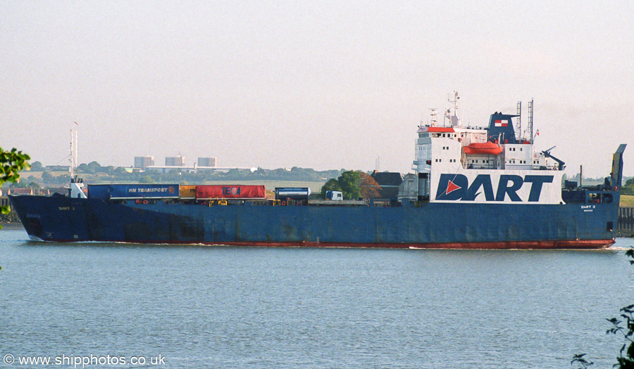 Photograph of the vessel  Dart 2 pictured passing Gravesend on 1st September 2001
