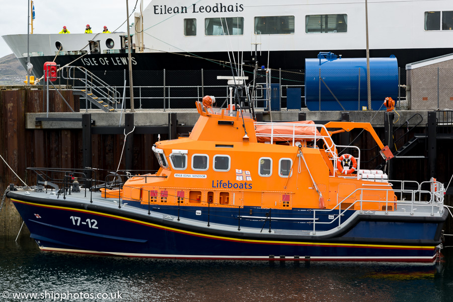 RNLB Edna Windsor pictured at Castlebay on 15th May 2016