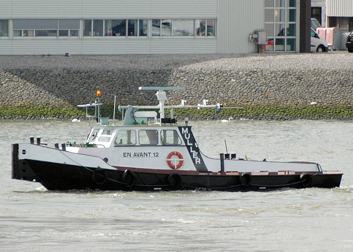 Photograph of the vessel  En Avant 12 pictured passing Vlaardingen on 21st June 2010