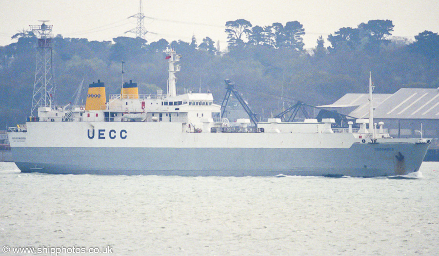  Goodwood pictured arriving at Southampton on 13th April 2003