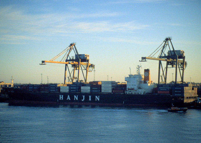 Photograph of the vessel  Hanjin Longbeach pictured in Felixstowe on 21st April 1997