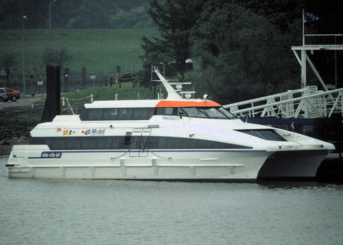 Photograph of the vessel  Hanseblitz pictured on the River Elbe on 27th May 1998