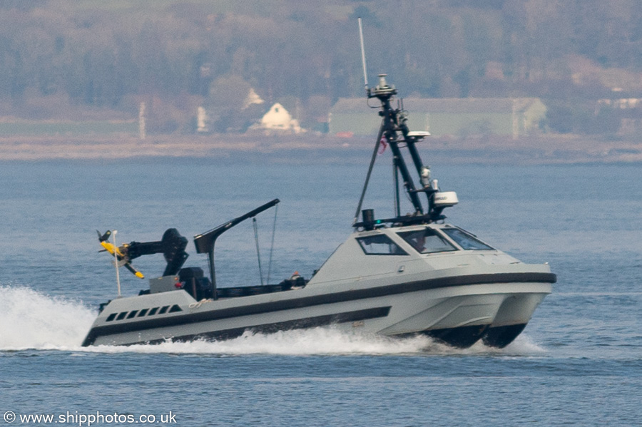 Photograph of the vessel RNMB Harrier pictured passing Greenock on 24th March 2022