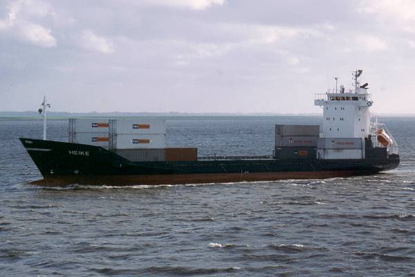 Photograph of the vessel  Heike pictured on the River Elbe on 29th May 2001