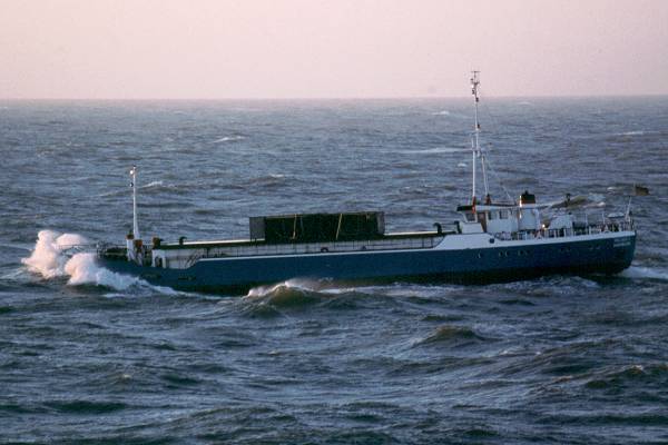 Photograph of the vessel  Helios II pictured in the mouth of the River Elbe on 29th May 2001