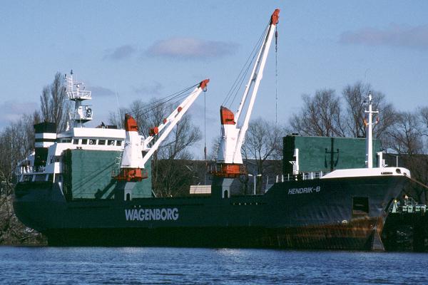 Photograph of the vessel  Hendrik B pictured in Hamburg on 20th March 2001