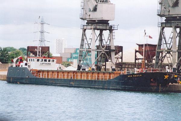 Photograph of the vessel  Hoo Beech pictured in Southampton on 22nd July 2001