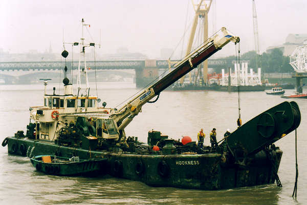 Photograph of the vessel  Hookness pictured in London on 15th September 1999