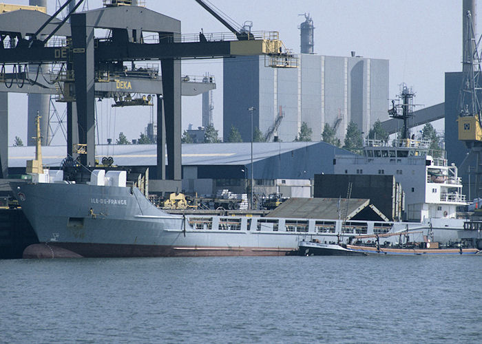 Photograph of the vessel  Ile de France pictured in Seinehaven, Rotterdam on 27th September 1992