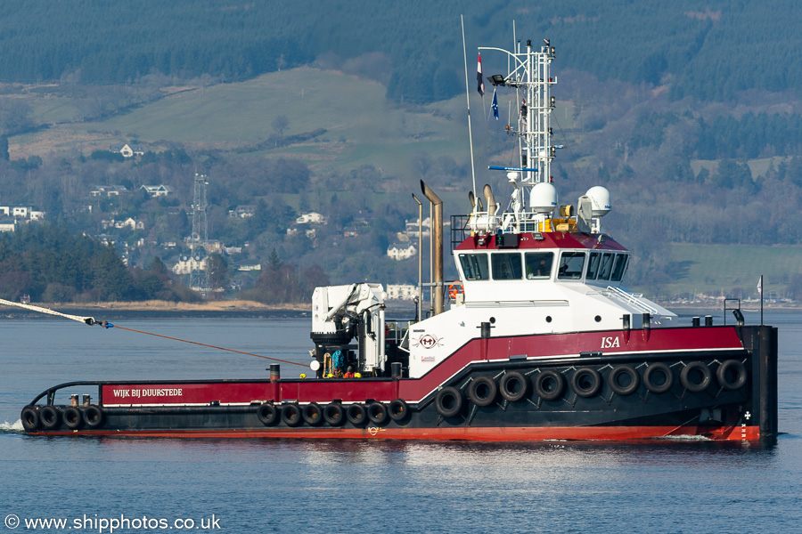 Photograph of the vessel  Isa pictured approaching Greenock on 26th March 2022
