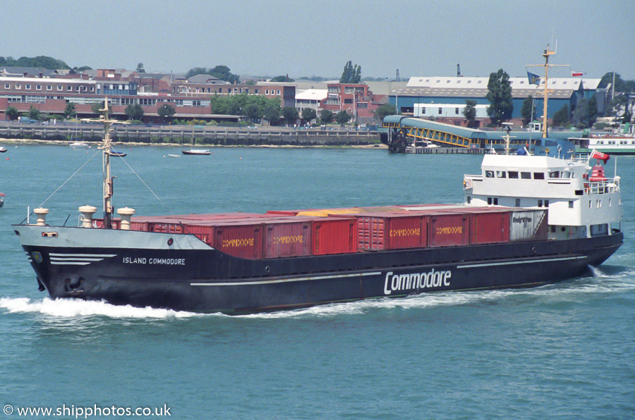 Island Commodore pictured departing Portsmouth Harbour on 2nd July 1989