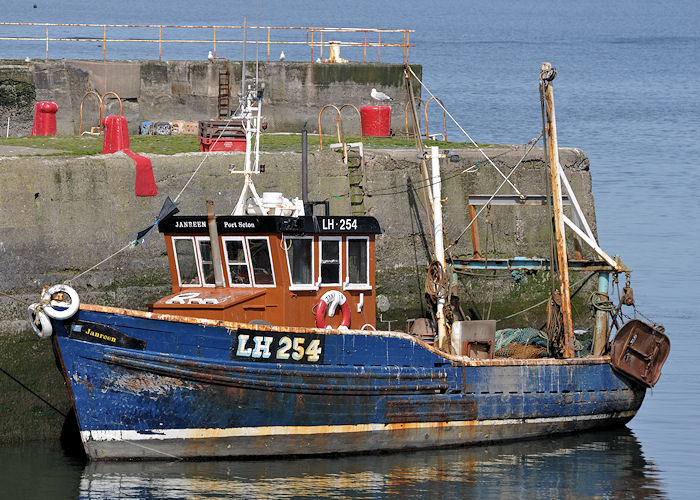 fv Janreen pictured at Port Seton on 17th May 2013