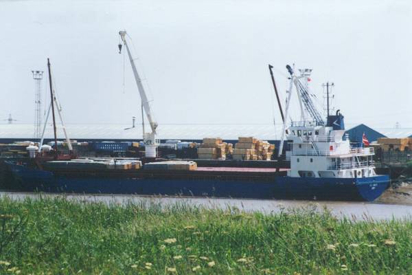 Photograph of the vessel  Kis Søbye pictured on the River Trent on 18th June 2000